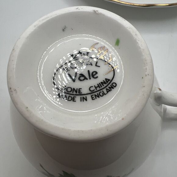 Vintage Royal Vale Pink/Blue Floral (Bone China) Tea Cup/Saucer England - Picture 4 of 7